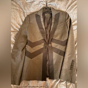 BCBGMaxAzria Women’s Gray Blazer with Black Details